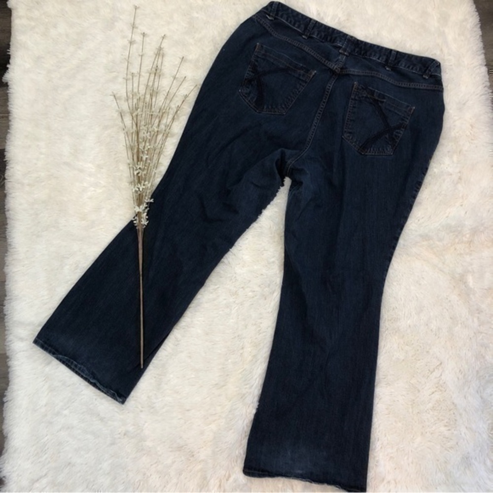 Lane Bryant Distinctly Boot Cut Embroidered Pocket Medium Blue Denim Jeans, 24 R